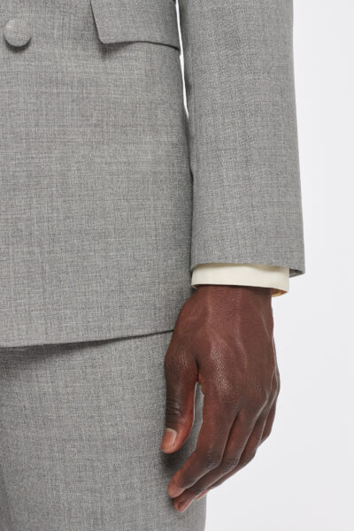 Flanelle, Fresco, Serge de laine : quel tissu choisir à Paris selon la saison et l’usage ?