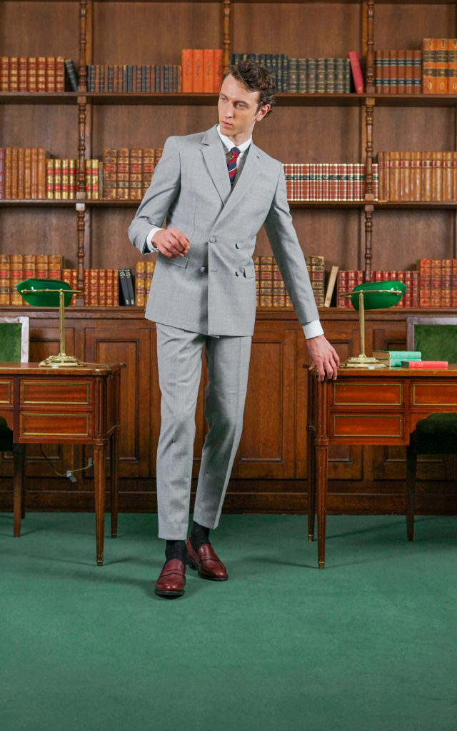 Double-breasted Suit Tailor-made Grey - Collection 4 | Rives Paris ©