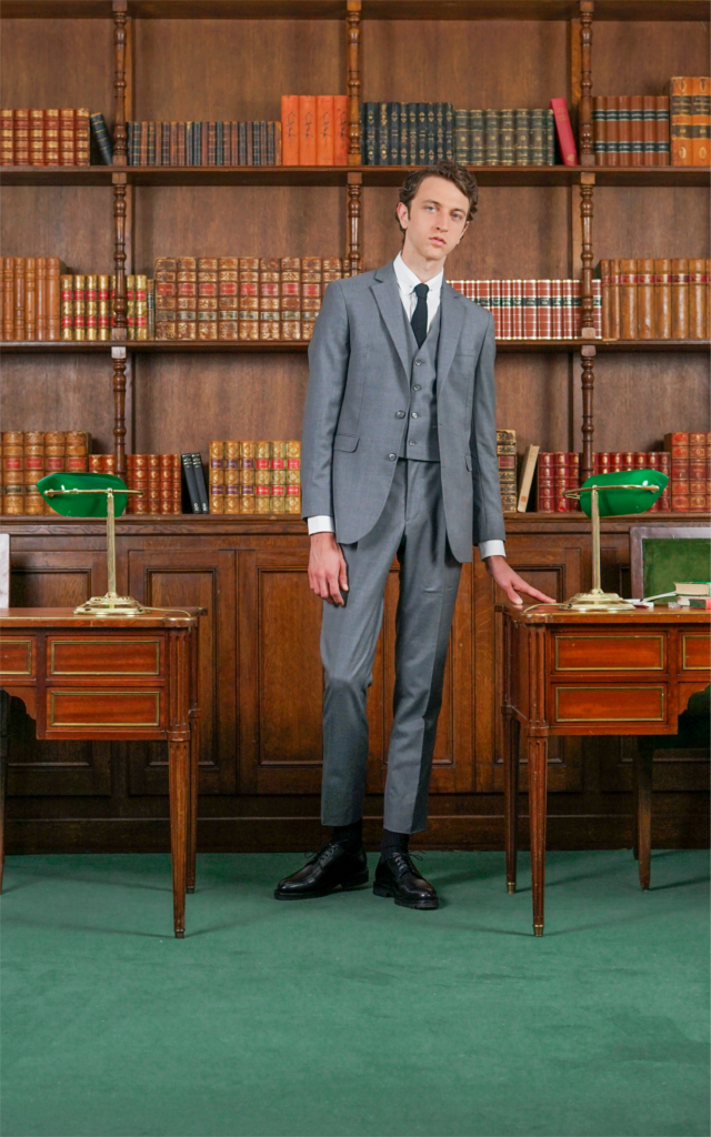 Tailor-made 3-Piece Grey Suit - Collection 4 | Rives Paris ©