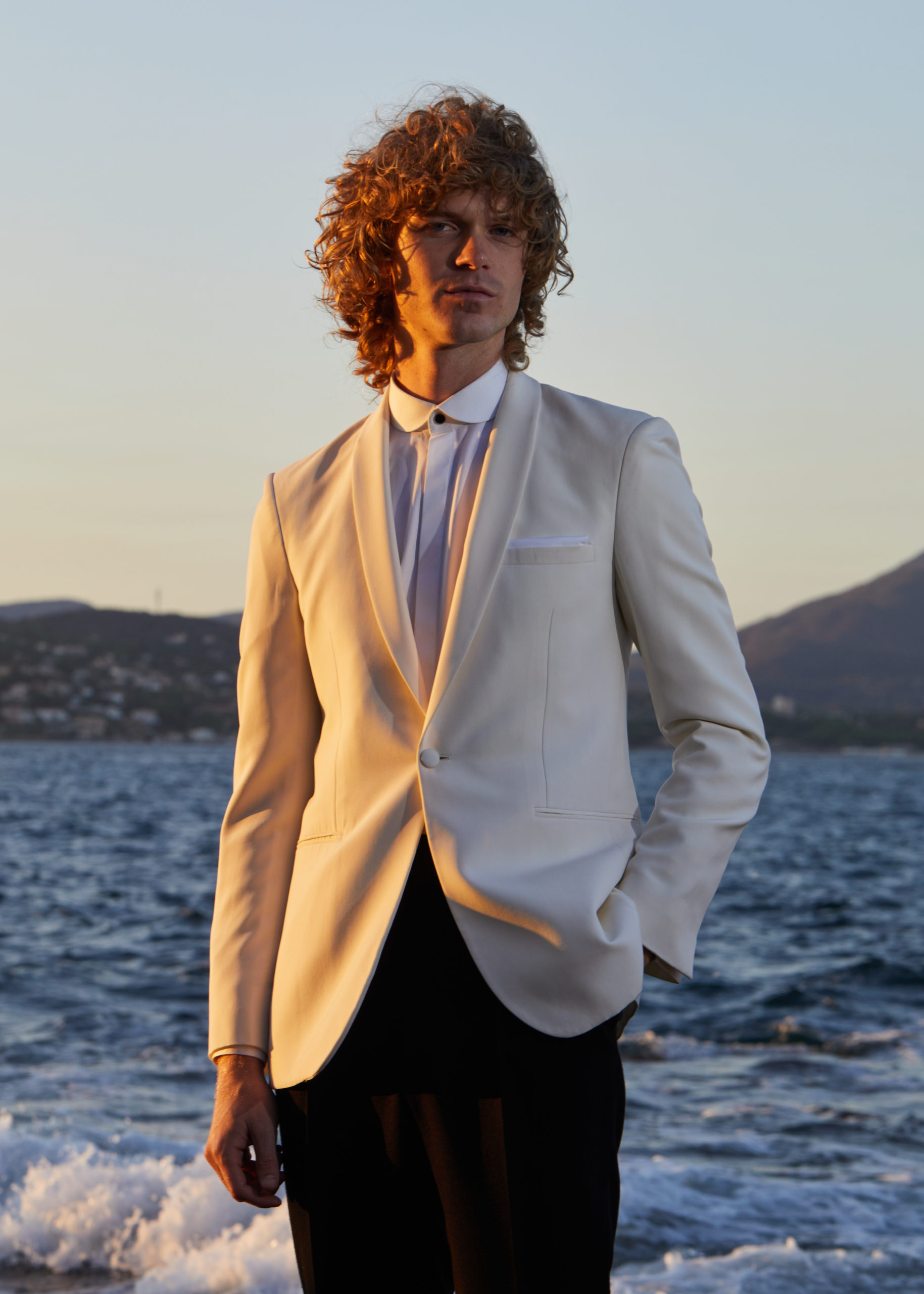 Tailor-made Tuxedo, Tailor-made - Collection 02 | Rives Paris ©