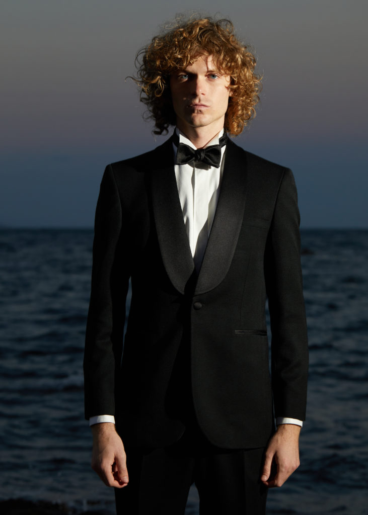 Tailor-made Barathéa Black Tuxedo Jacket - Co 02 | Rives Paris ©