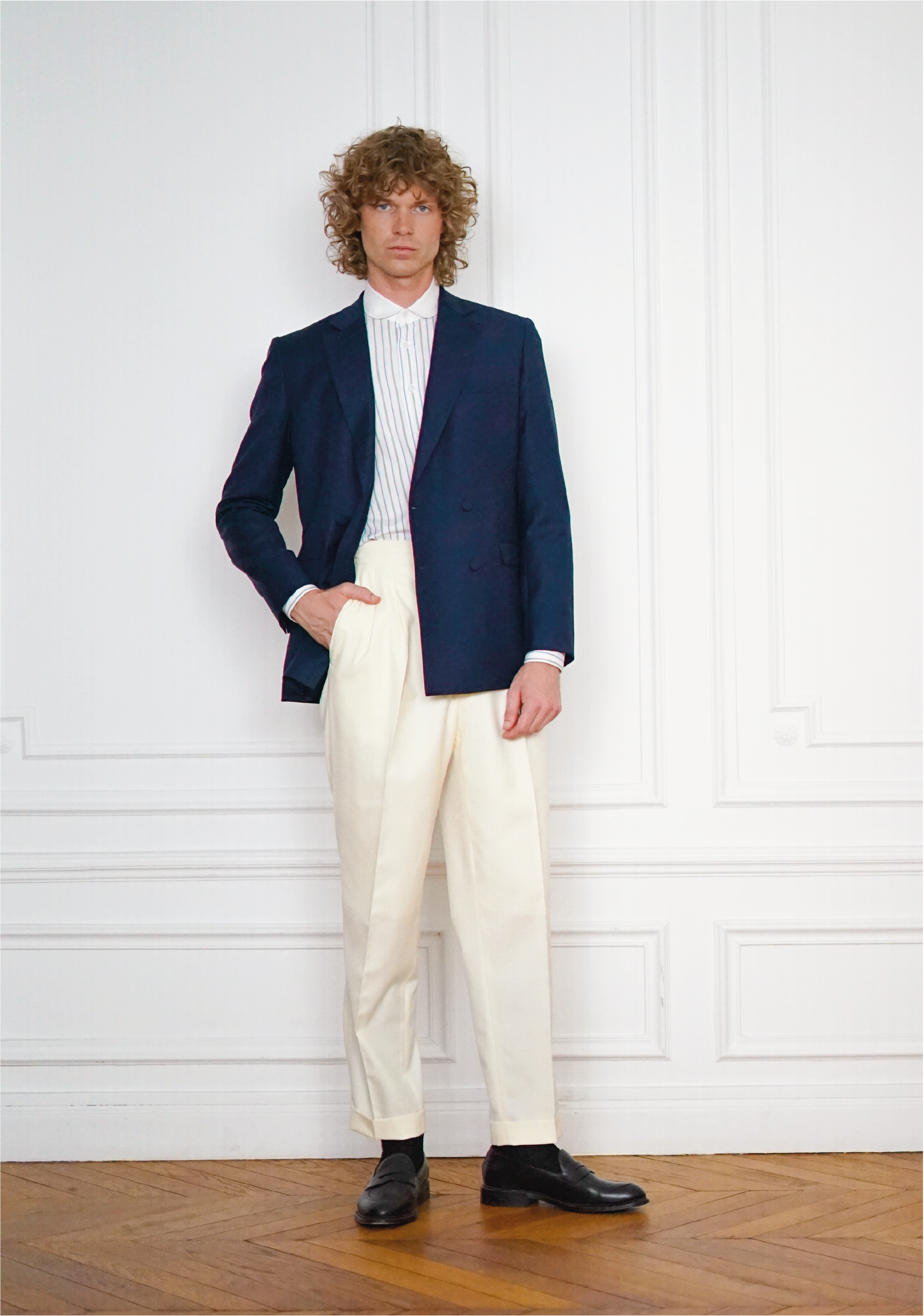 Tailor-made Wedding Outfit Double-breasted jacket Navy blue | Rives Paris ©.