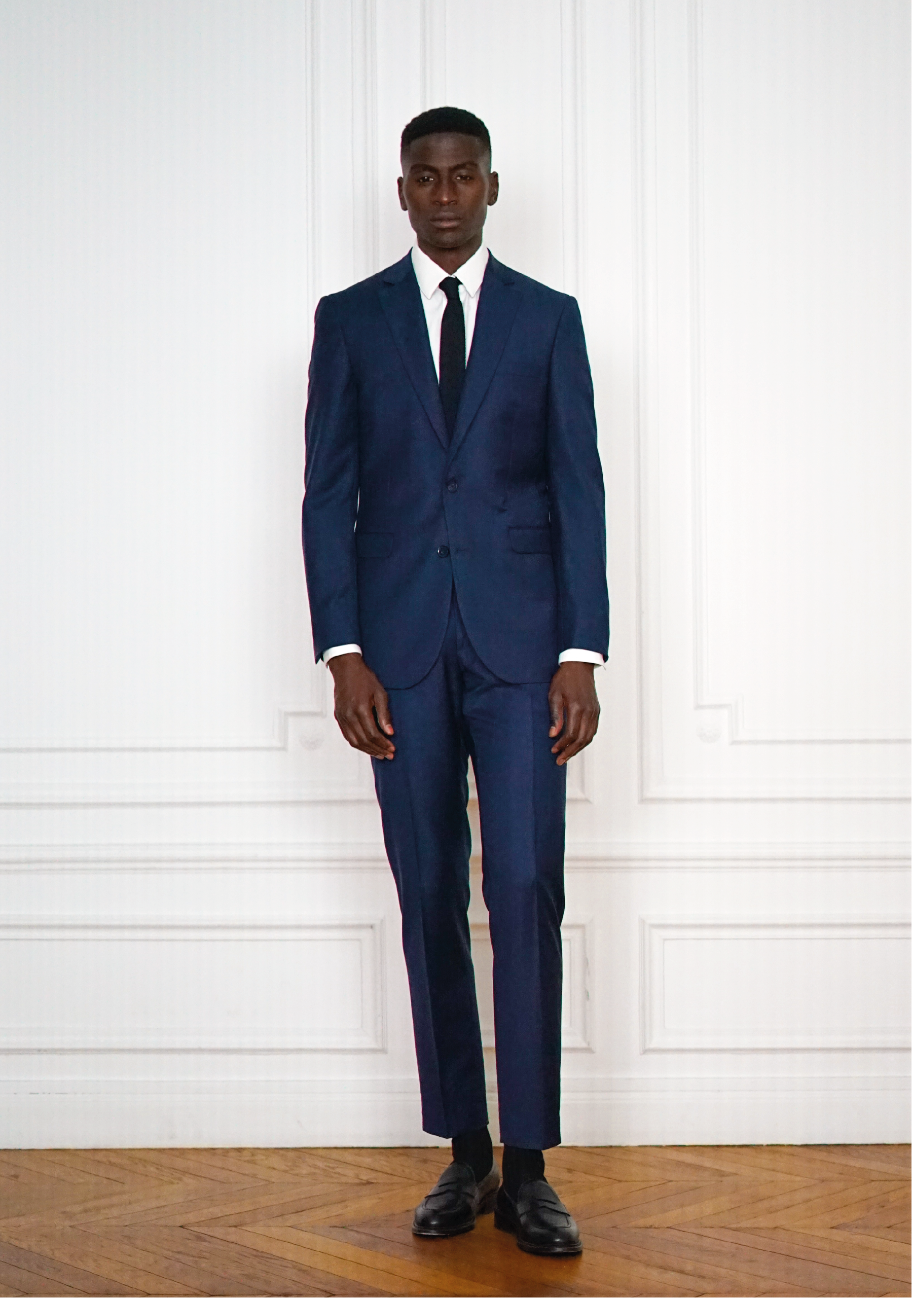 WHAT SHOES TO WEAR WITH A BLUE SUIT? 3 LOOKS TO INSPIRE YOU!
