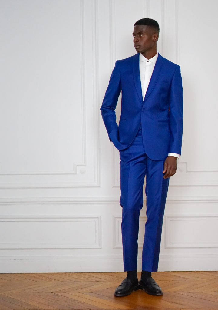 Tailor-made Luminous Blue Tuxedo - Smoking Hybride | Rives Paris ©