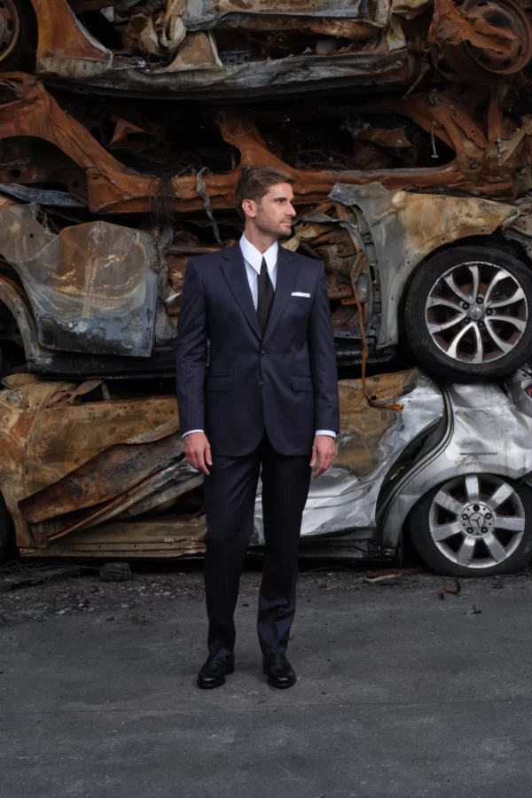 Costume Bleu Marine Laine & Soie Sur-Mesure - Collection 2 | Rives Paris ©