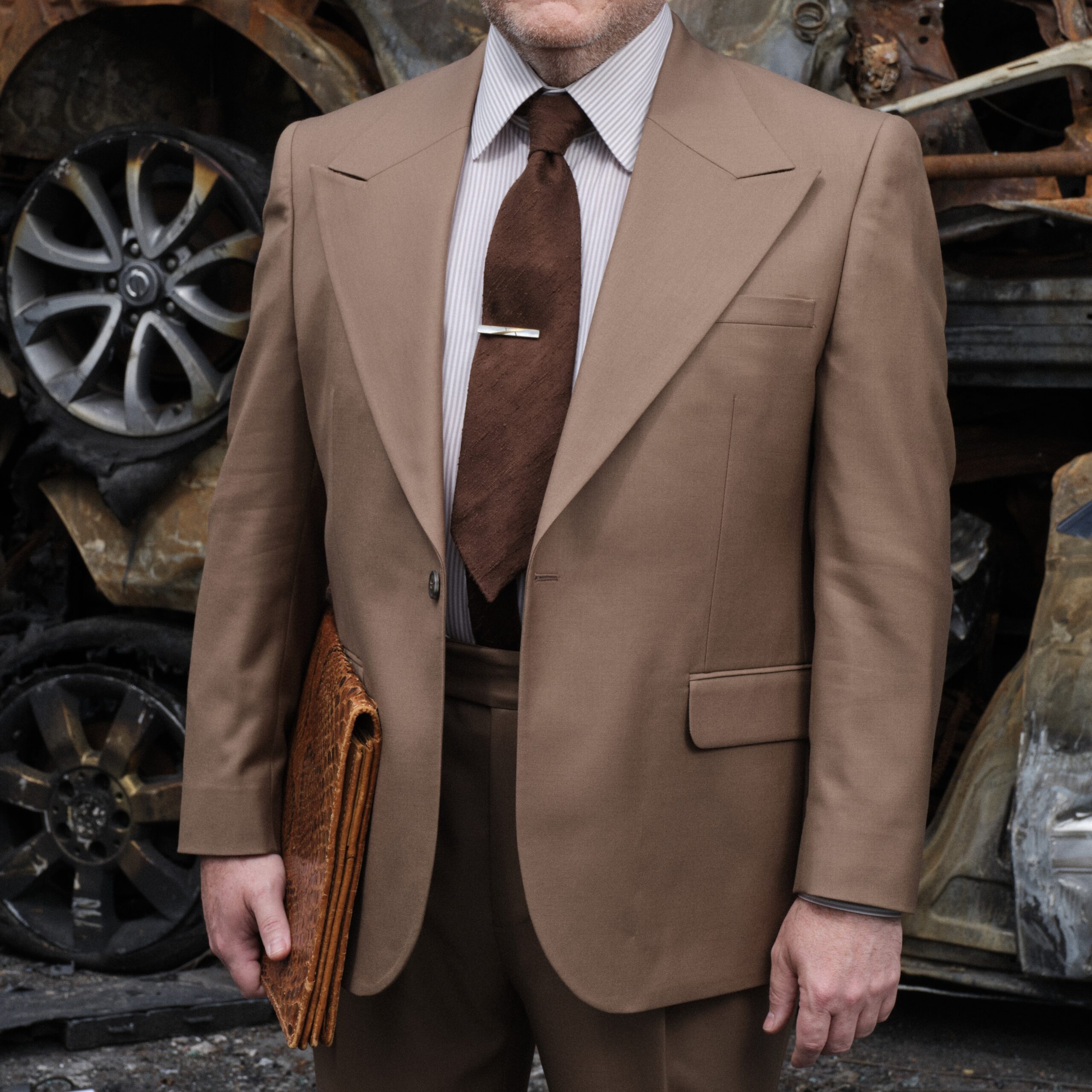 Couleurs du vestiaire : quels costumes porter dans un cadre professionnel ?