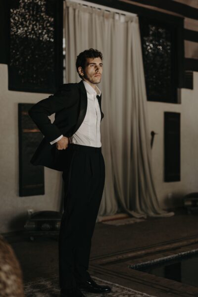 Caring for a Tailor-Made Suit: Essential Tips to Make It Last 10 to 15 Years