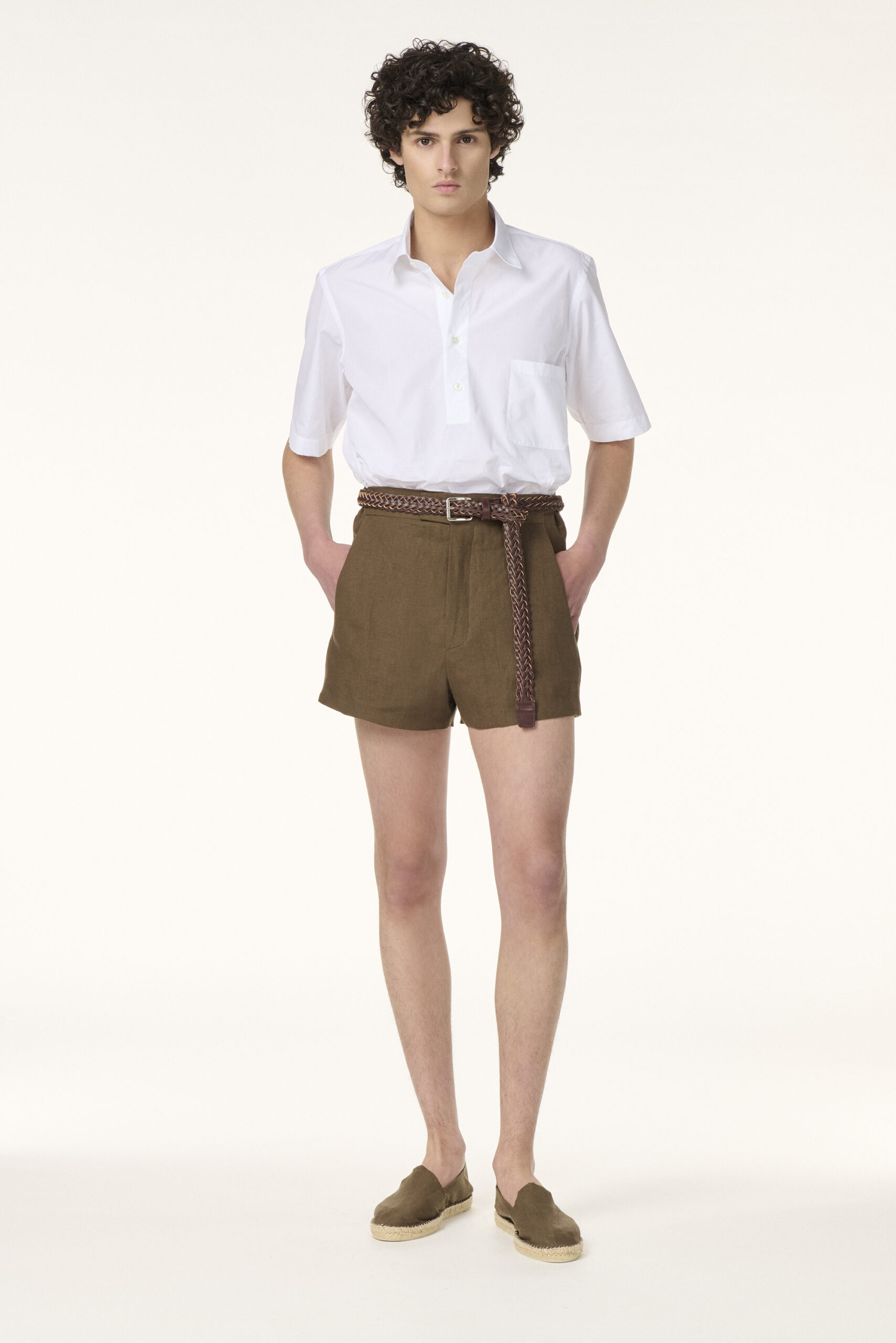 Tailor-made Shorts in Brown Tobacco Linen | Rives Paris ©.