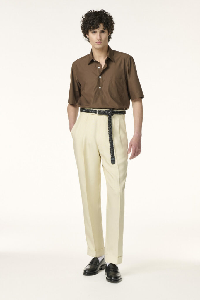 Chemise marron et pantalon crème sur-mesure RIVES Paris