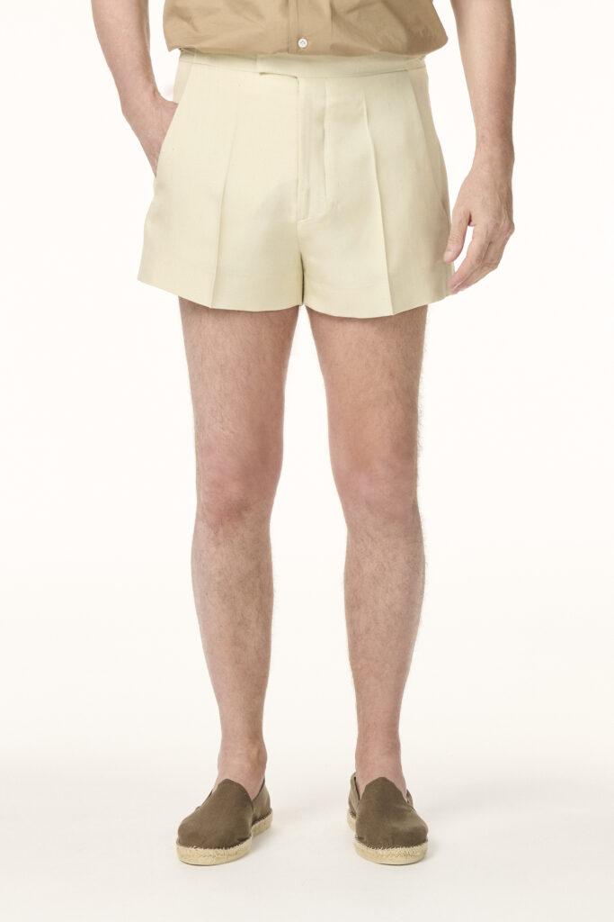 Tailor-made shorts in Off-White Silk Shantung | Rives Paris © /2