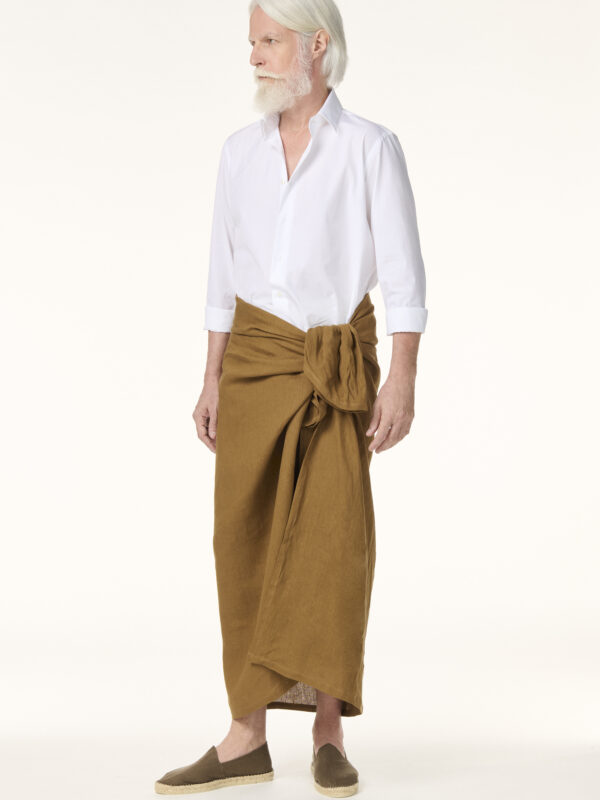 Pareo en Lin Tabac Clair | Rives Paris ©