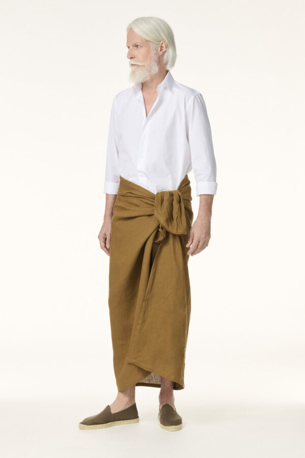 Pareo en Lin Tabac Clair | Rives Paris ©