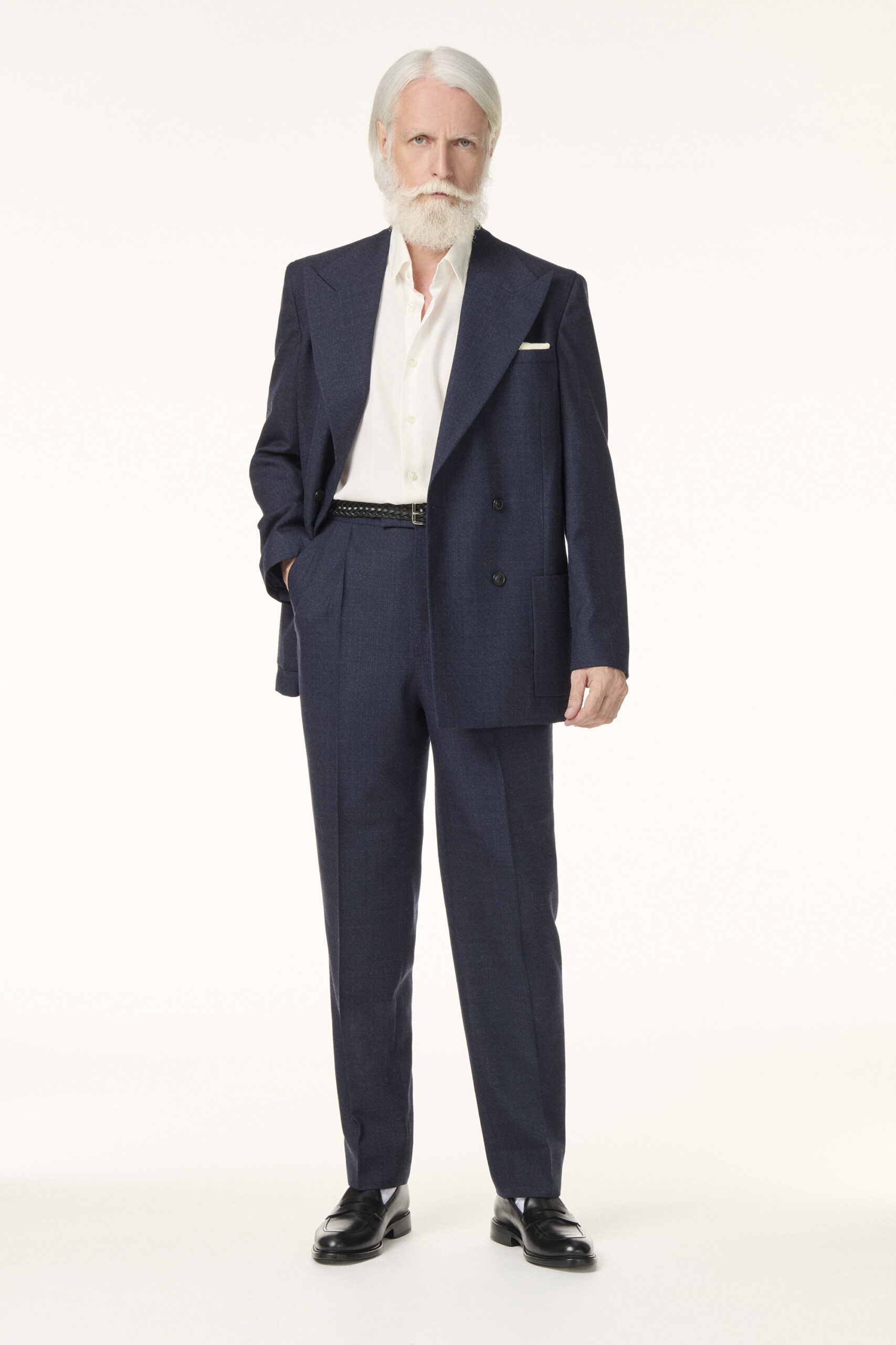 Costume Croisé Sur-Mesure en Laine Cachemire & Soie Bleu Marine | Rives Paris ©