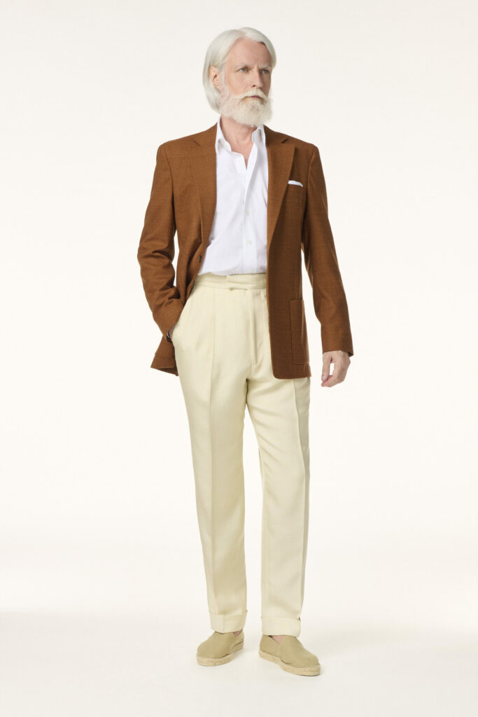 Veste marron en laine et pantalon crème sur-mesure RIVES Paris