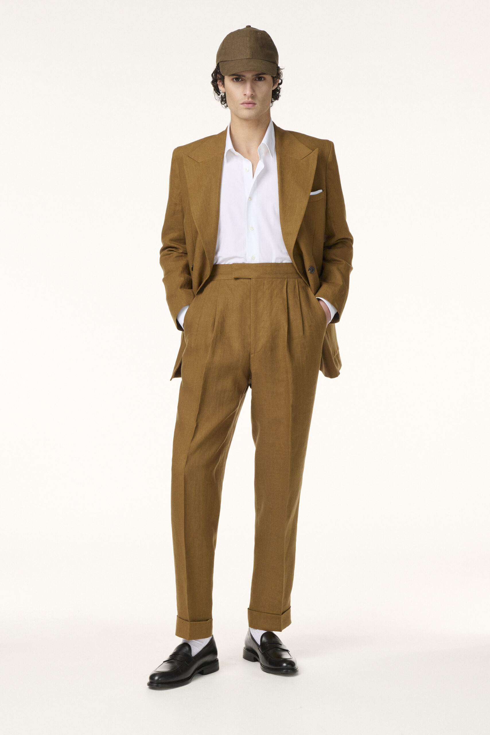 Costume Croisé Sur-Mesure en Lin Tabac Clair | Rives Paris ©