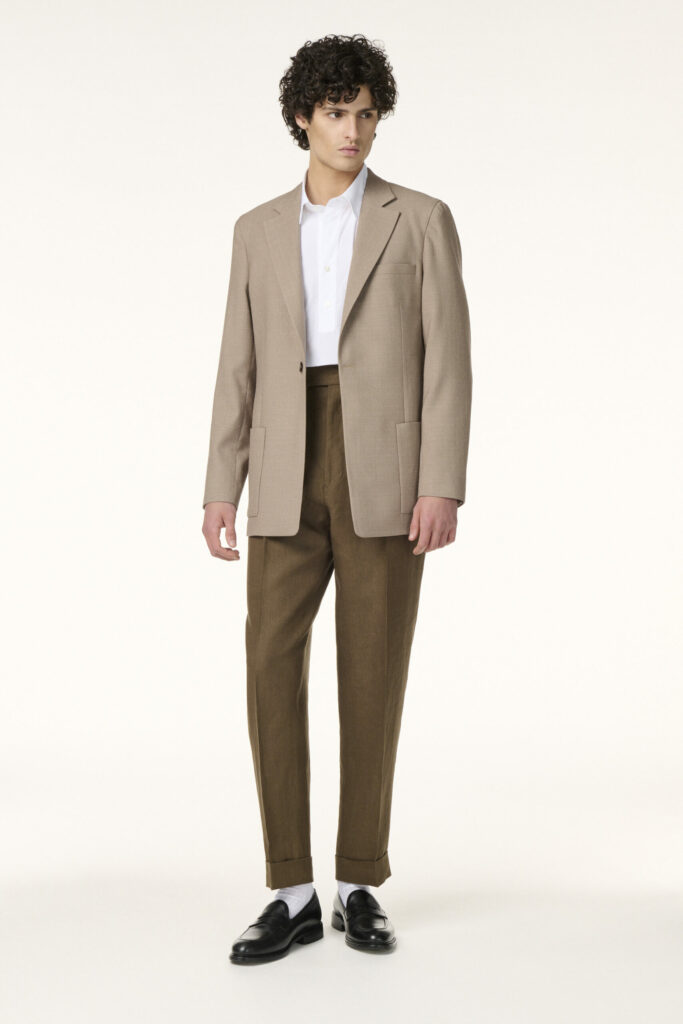 Veste beige sur-mesure RIVES Paris avec pantalon marron